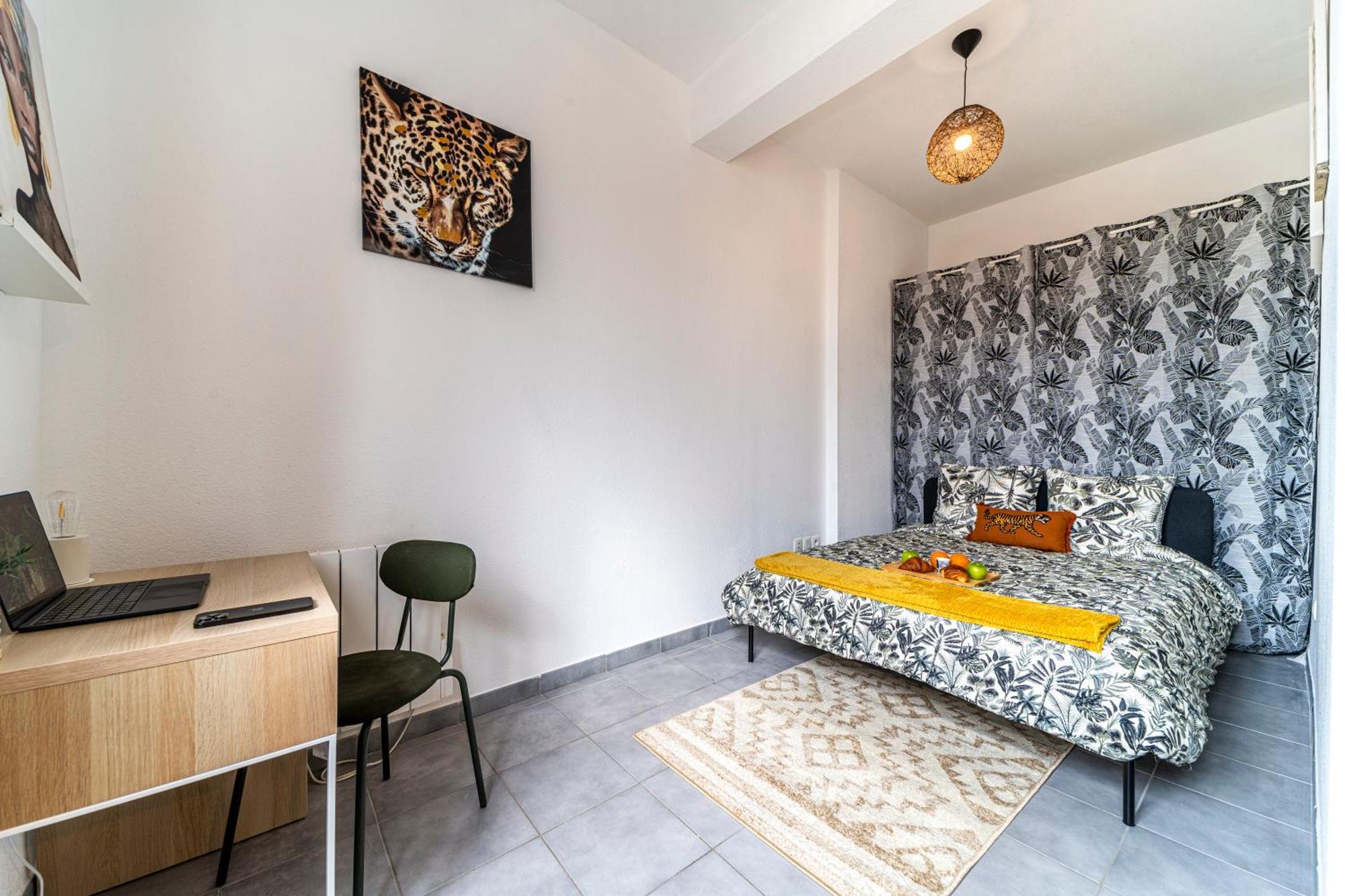 Stay Cosy Lille I Tourcoing - Appartement - Hypercentre - Parking Securise - Wifi - Netflix - Cuisine Extérieur photo