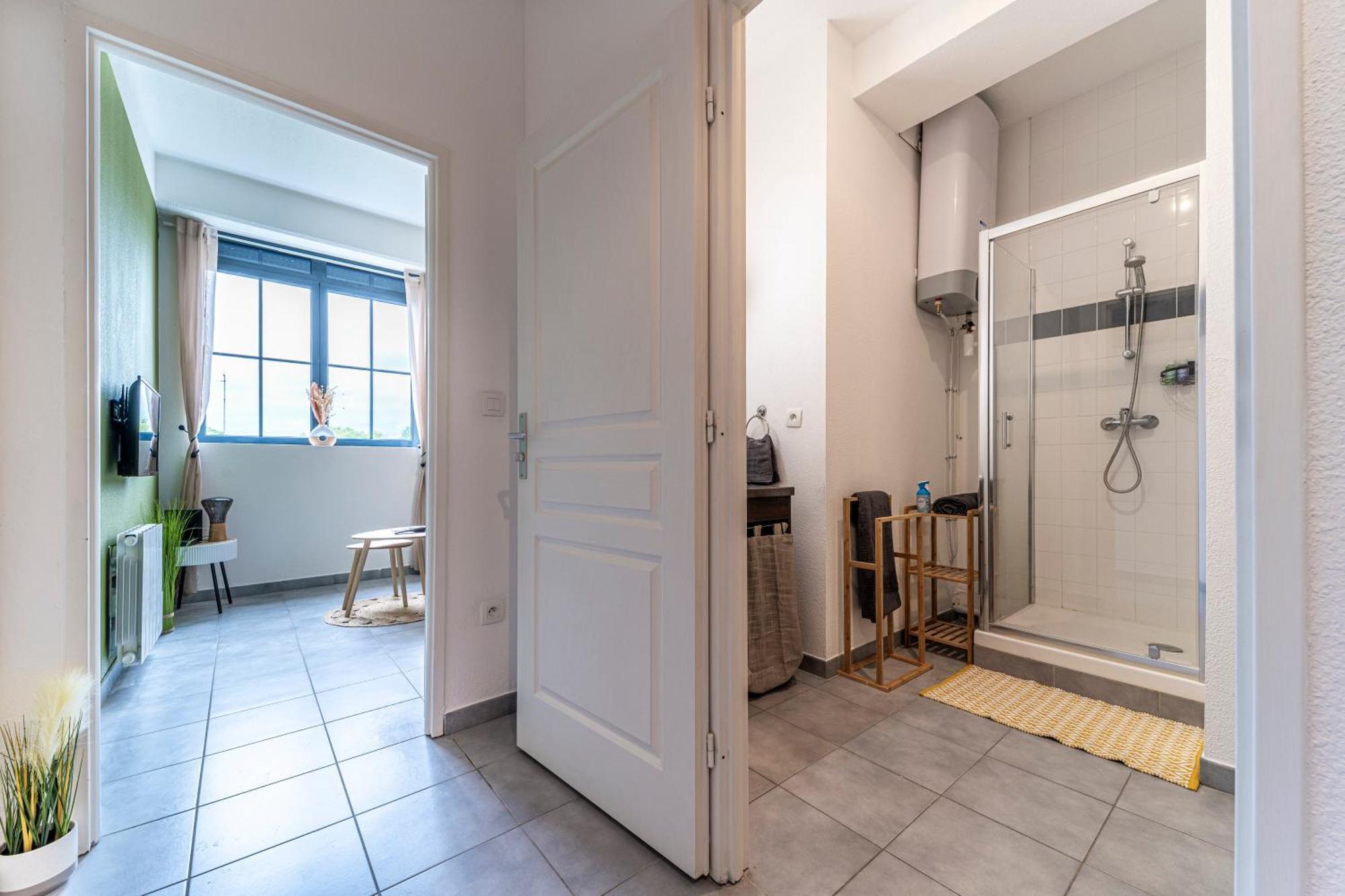 Stay Cosy Lille I Tourcoing - Appartement - Hypercentre - Parking Securise - Wifi - Netflix - Cuisine Extérieur photo