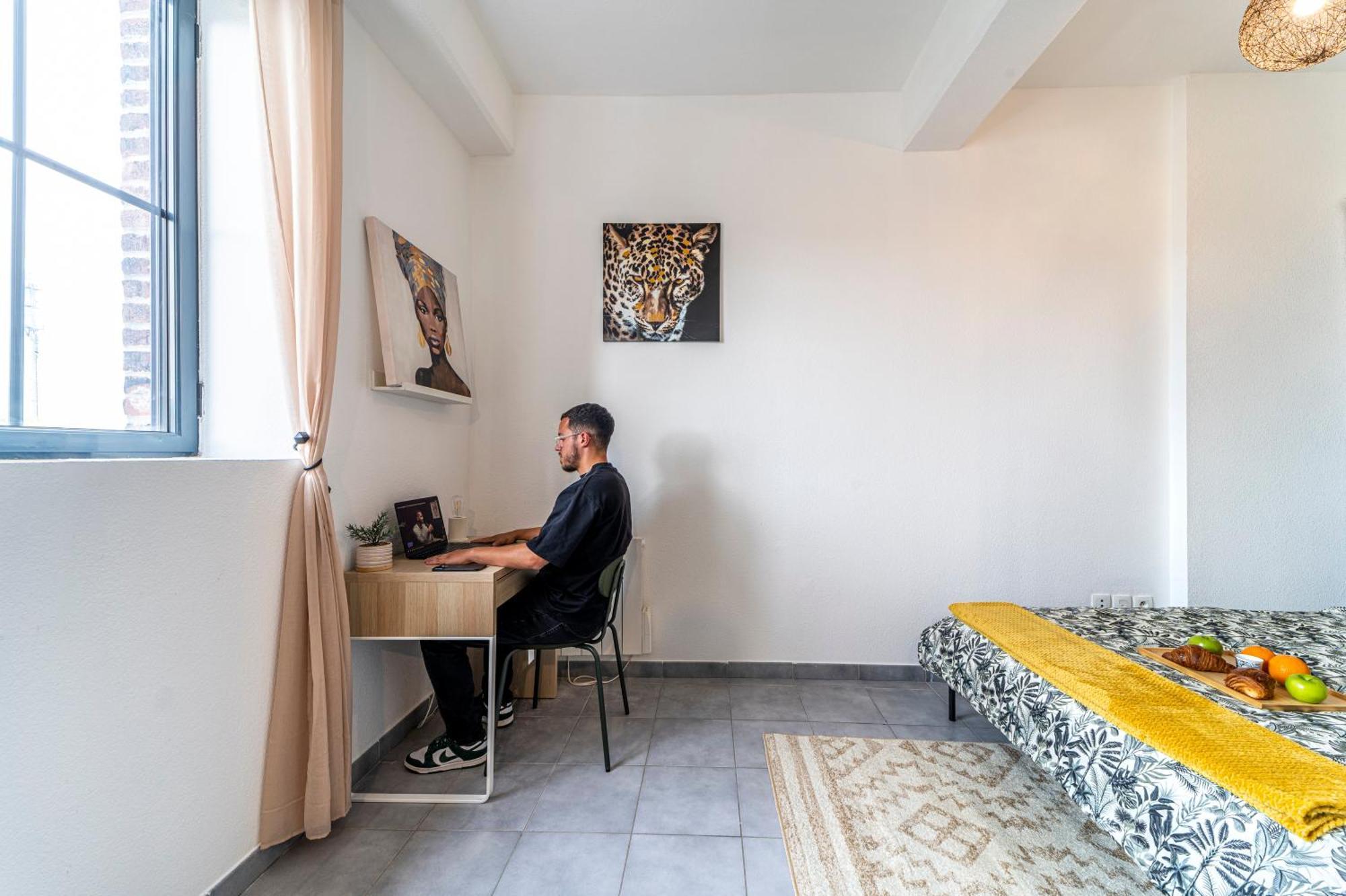 Stay Cosy Lille I Tourcoing - Appartement - Hypercentre - Parking Securise - Wifi - Netflix - Cuisine Extérieur photo